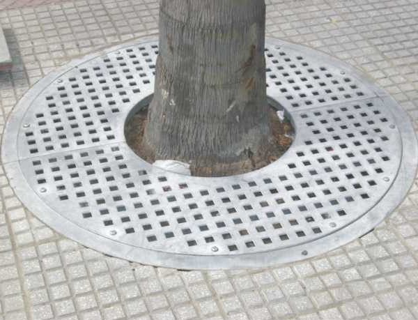 Protector de árboles de acero galvanizado fijo